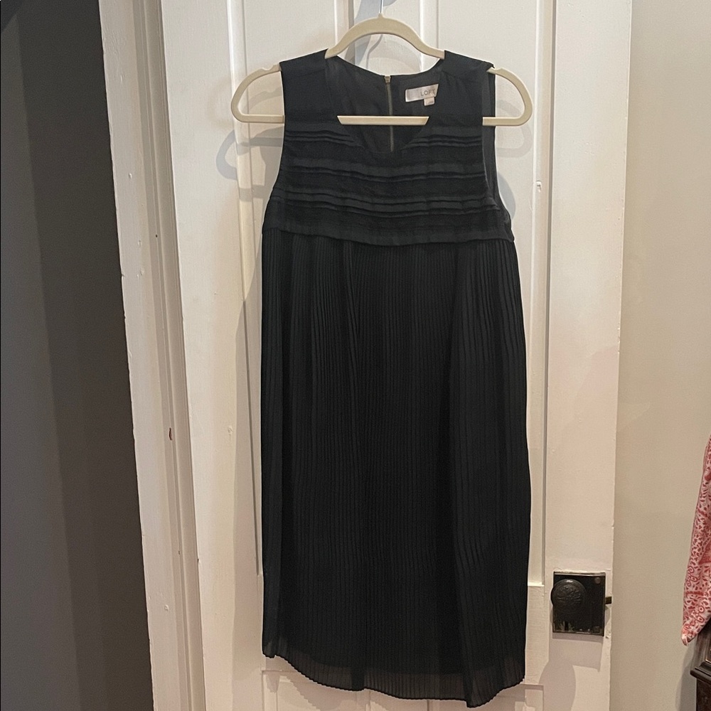 Loft Classic Black Sleeveless Pleated Dress Sz 10